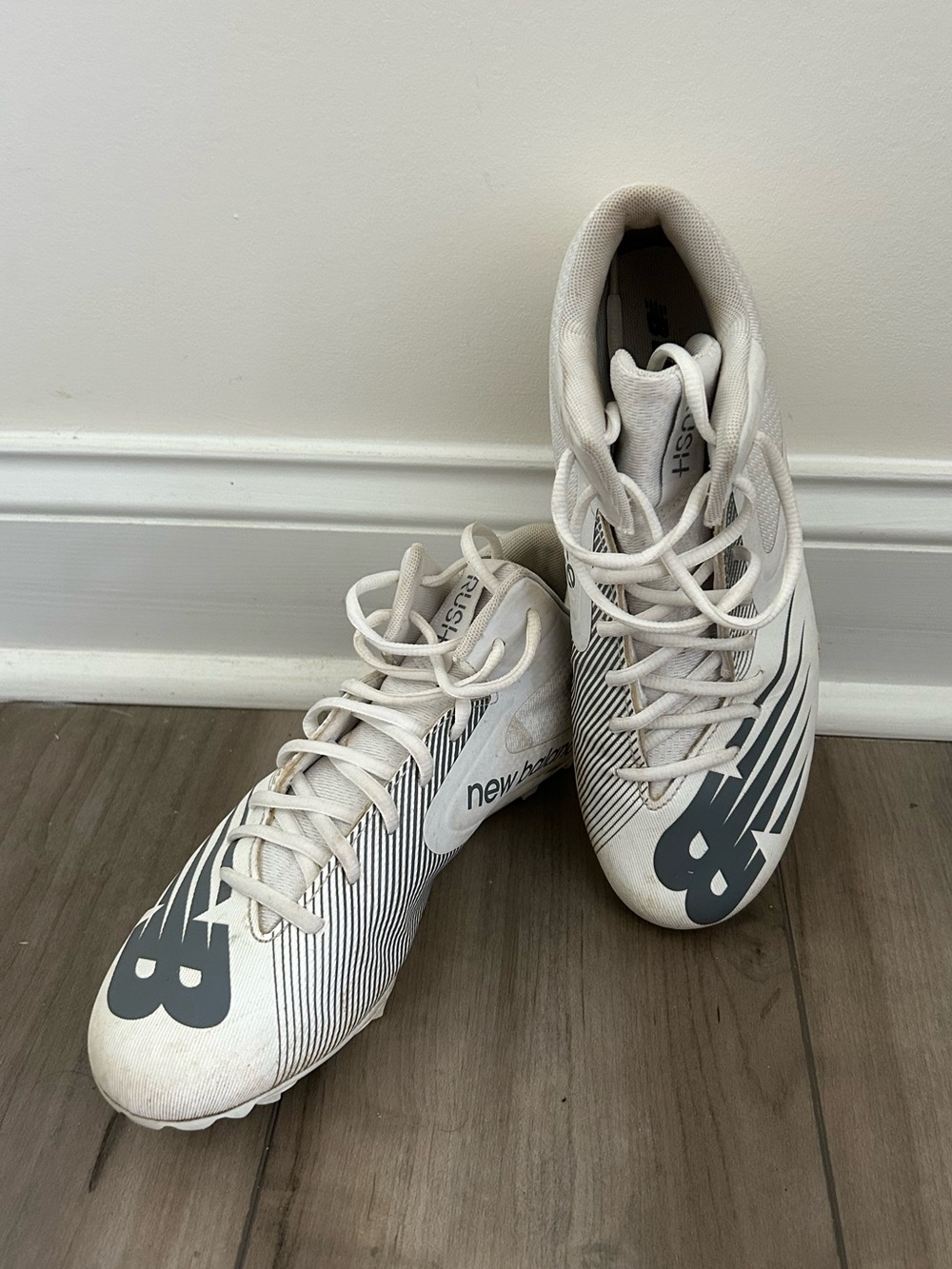 New Balance Rush White and Gray Lacrosse/Soccer/Softball Cleats